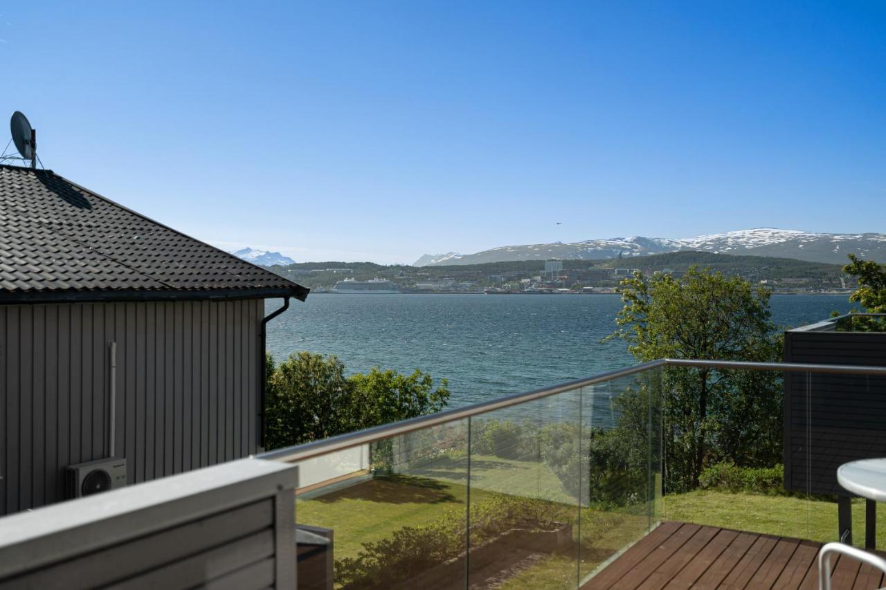 Seaview Studio W/Terrace&Parking Tromsø Eksteriør bilde